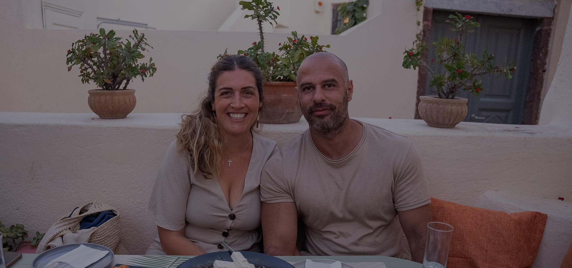 slider-mod-vegan-hotel-suies-santorini-greece.jpg